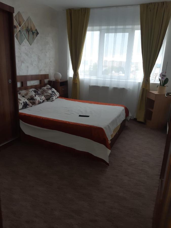Hellen Apartament Targoviste Extérieur photo